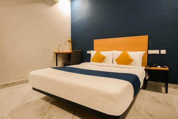 HOTEL O SILVER NEAR LULU MALL