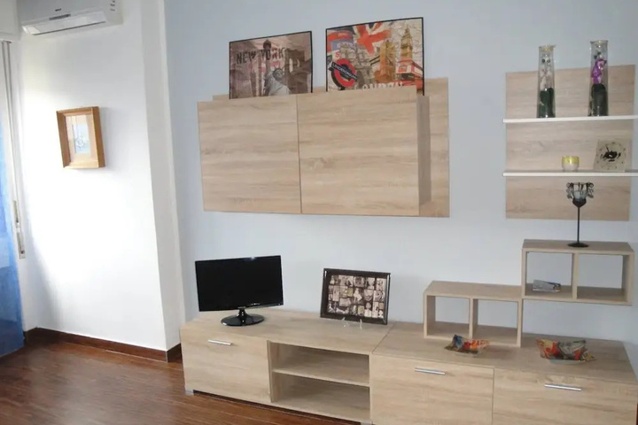 Room 9 of 20