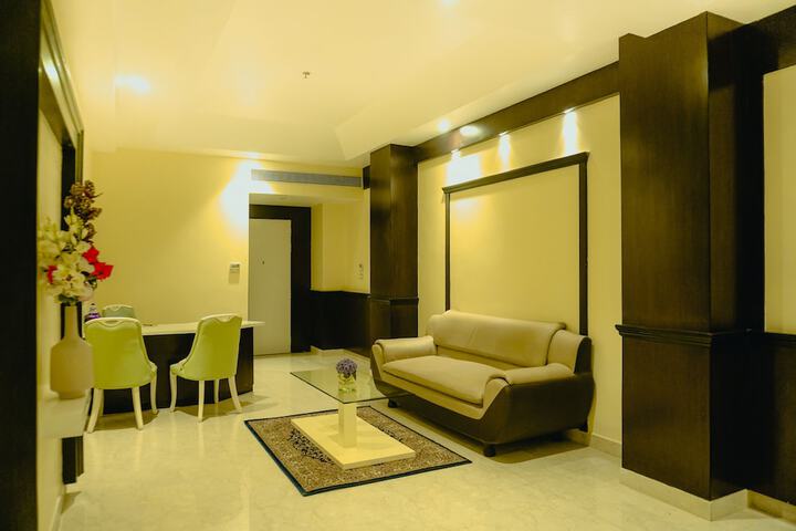 Room 13 of 22
