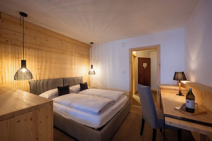 Room 36 of 145