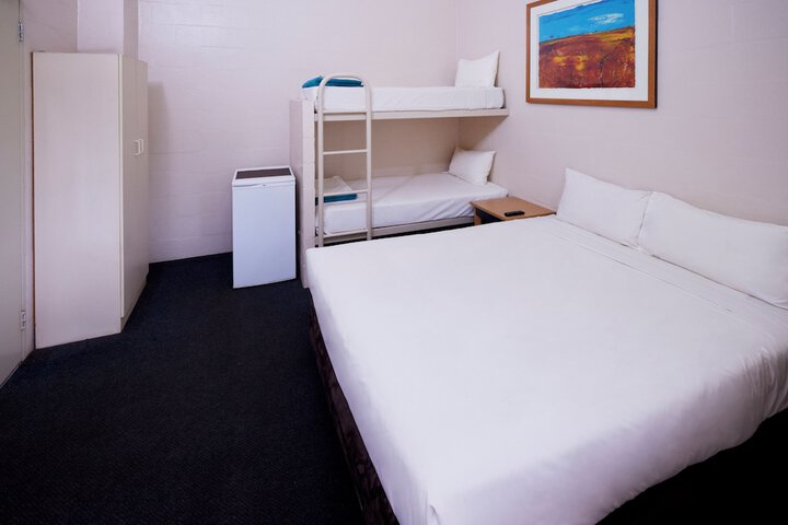 Room 8 of 18