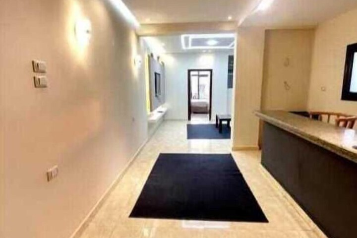Room 12 of 21