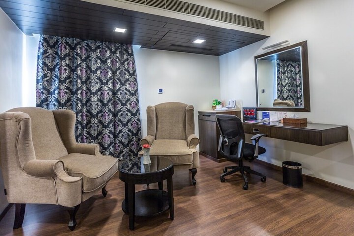 Room 6 of 31