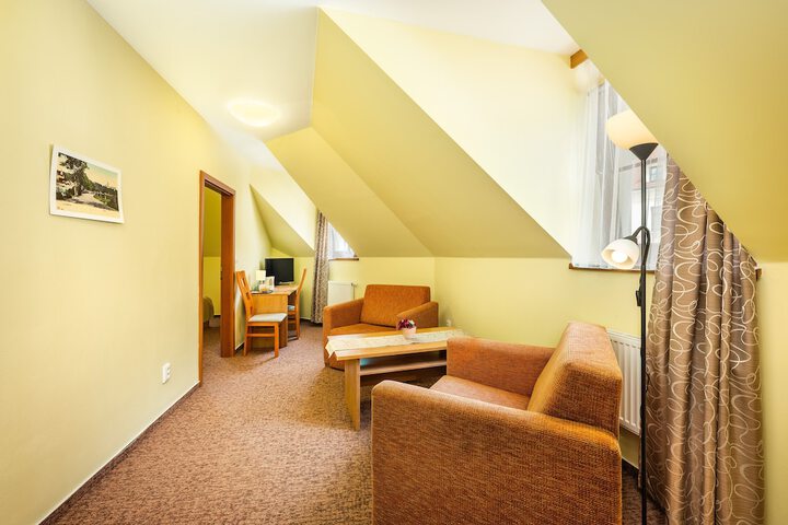 Room 4 of 46