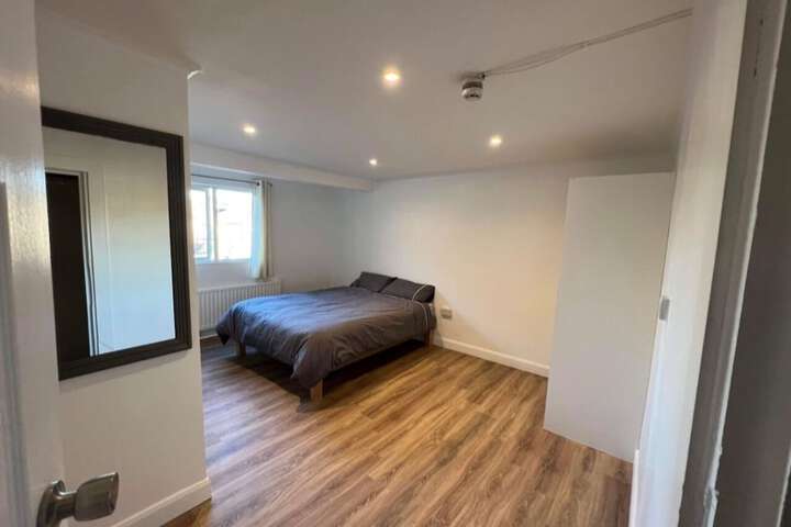 Room 2 of 18