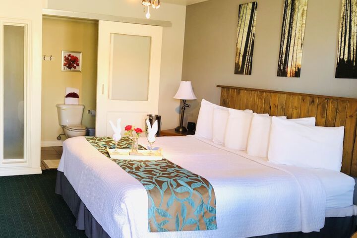 Room 8 of 43