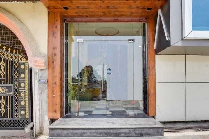 Hotel Aadhya & Restaurant