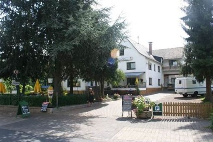 GASTHAUS ZUM MOSELHUT