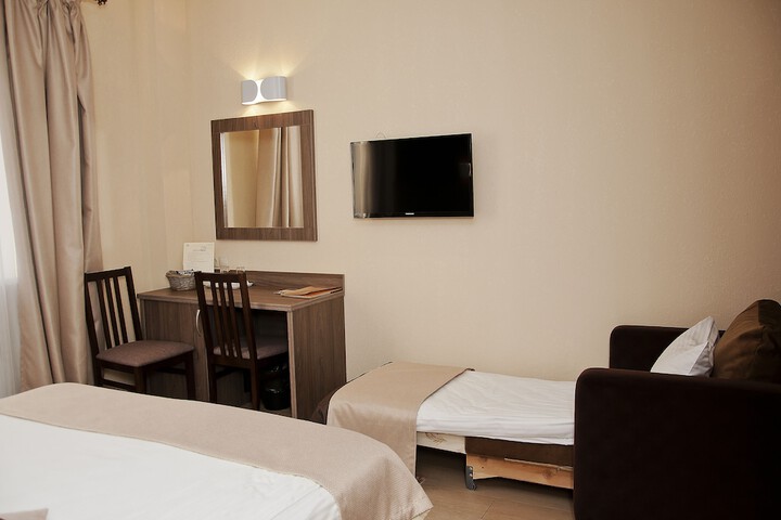 Room 30 of 82
