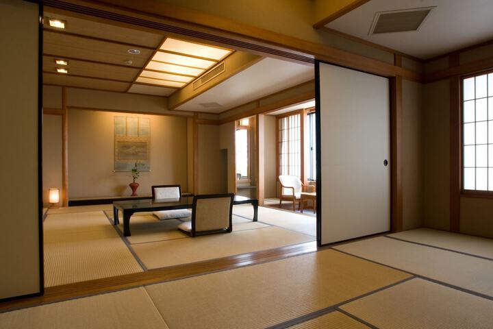 Room 15 of 110