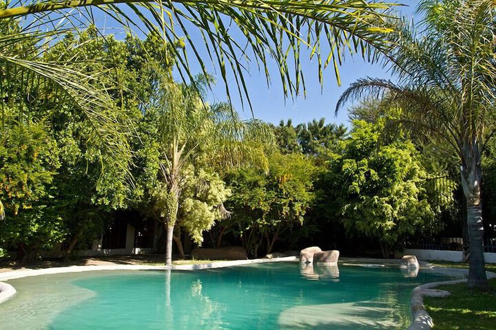 Pool Hotel