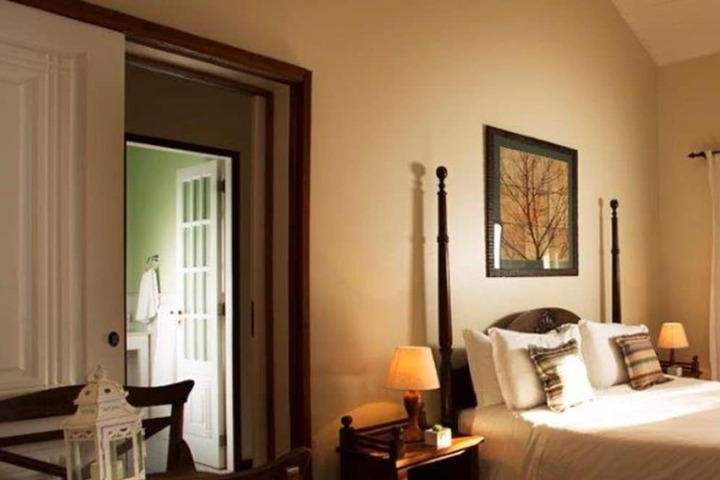 Room 14 of 100