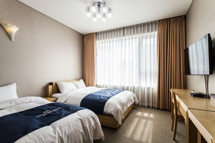Room 20 of 117