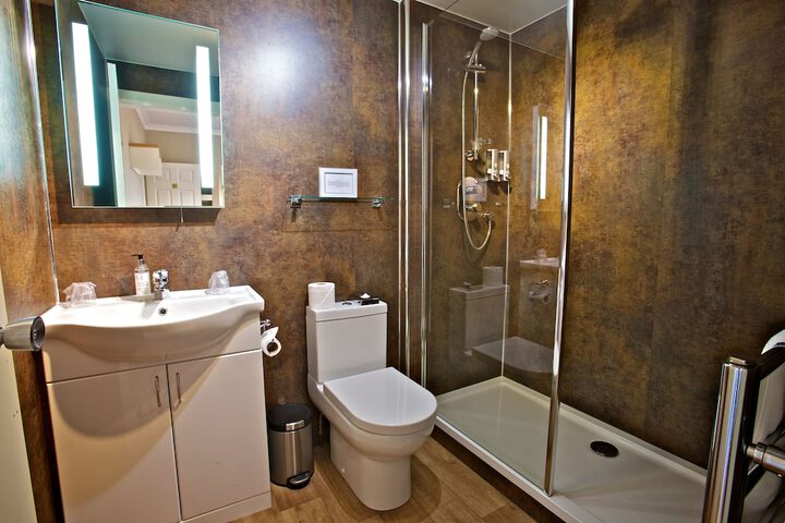 Room 14 of 26