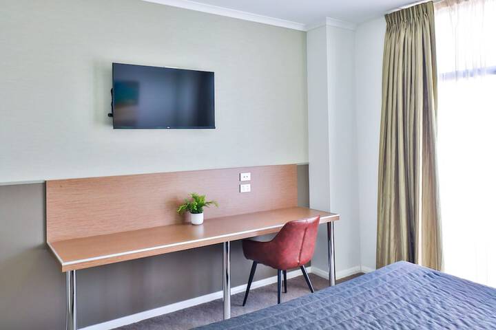 Room 15 of 38