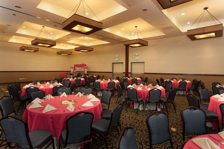 Ballroom/Hall 52 of 71