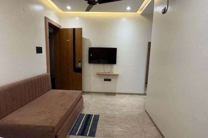 Room 31 of 53