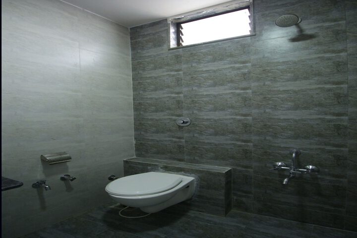 Room 15 of 15