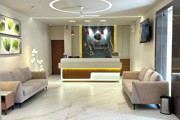 Hotel Interior 2 of 33
