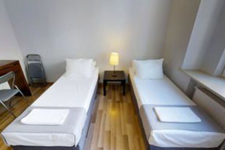 Room 3 of 16