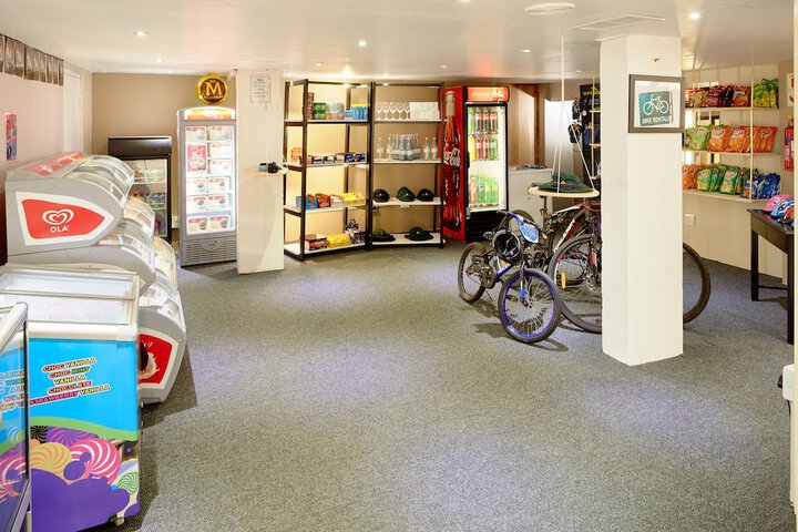 Gift Shop 138 of 191