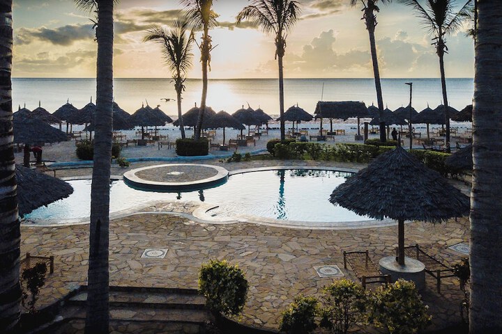 Pools & Facilities