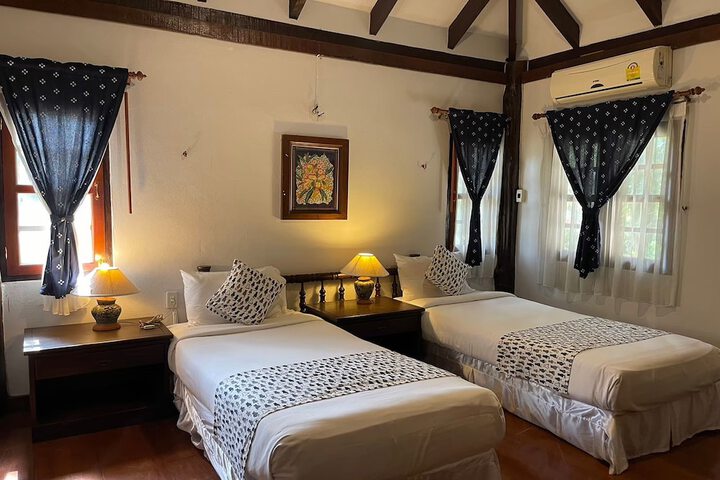 Room 13 of 53