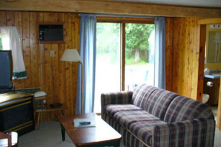 Room 10 of 15