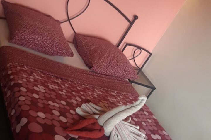 Room 10 of 82