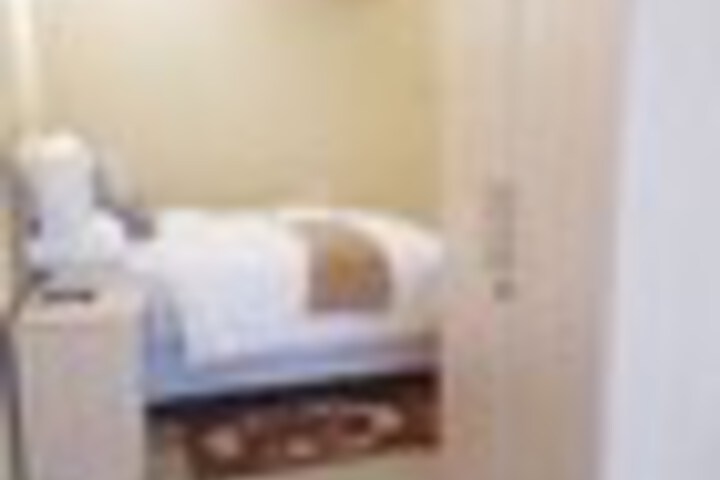 Room 8 of 51