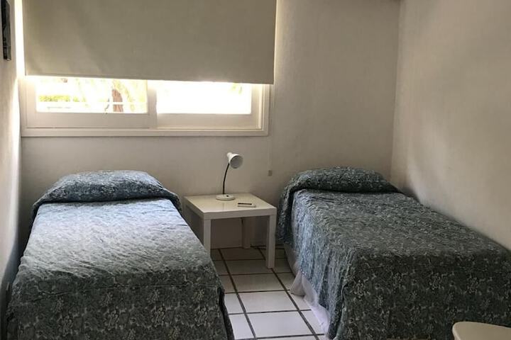 Room 25 of 65