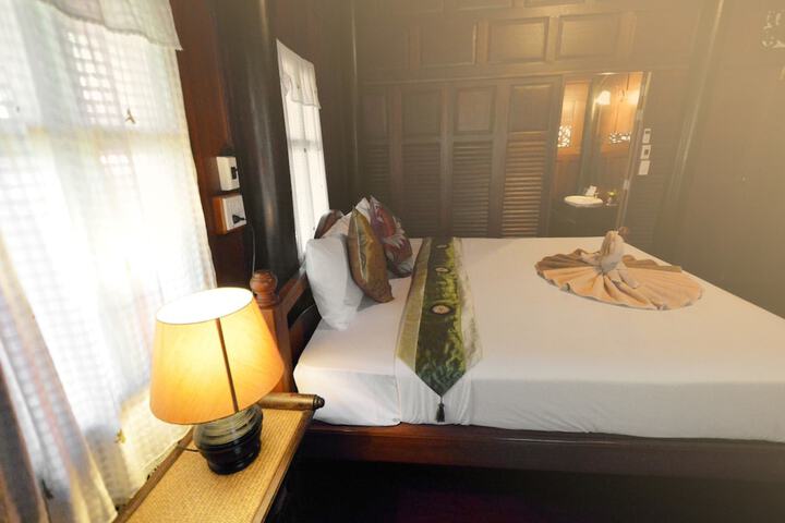 Room 37 of 86