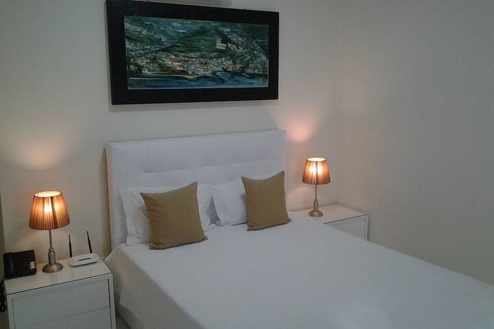 Room 6 of 63