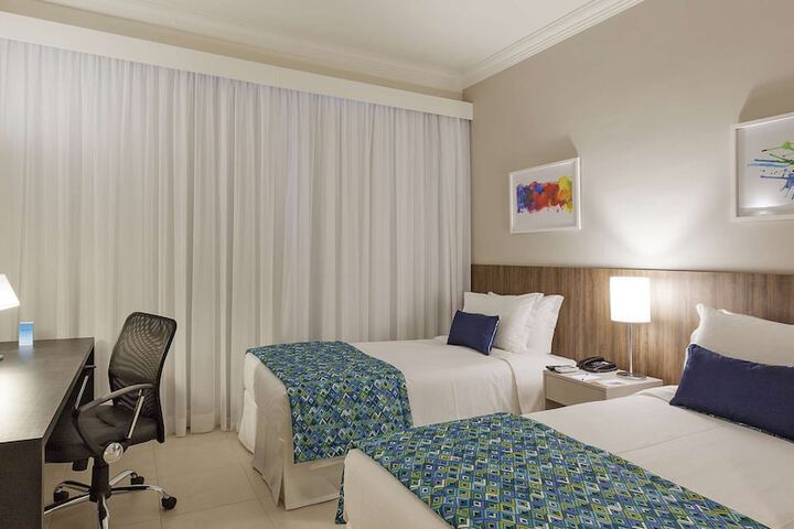 Room 22 of 40