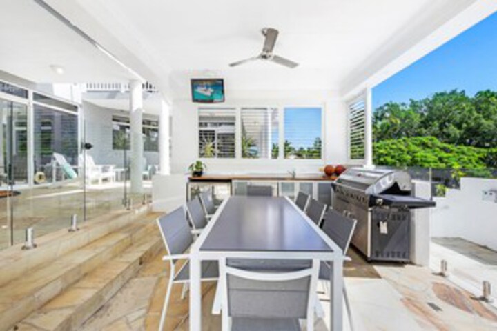 Property Grounds 8 of 38