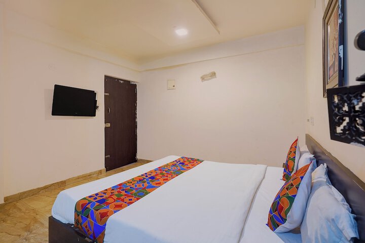 Room 16 of 24
