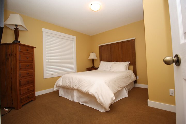 Room 14 of 543