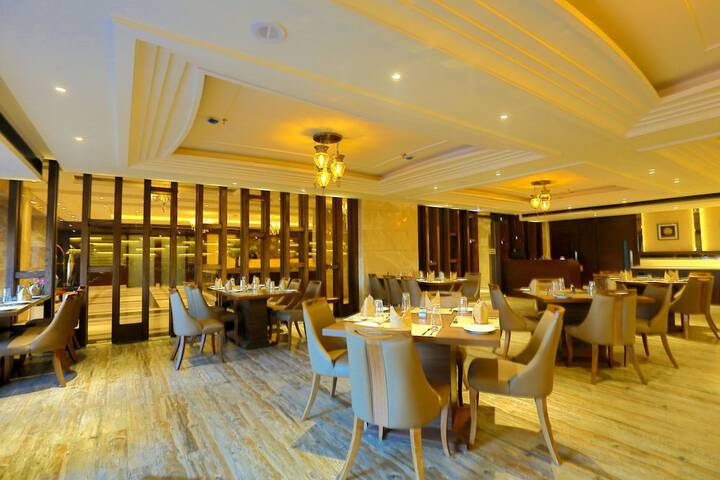 Dining 46 of 74