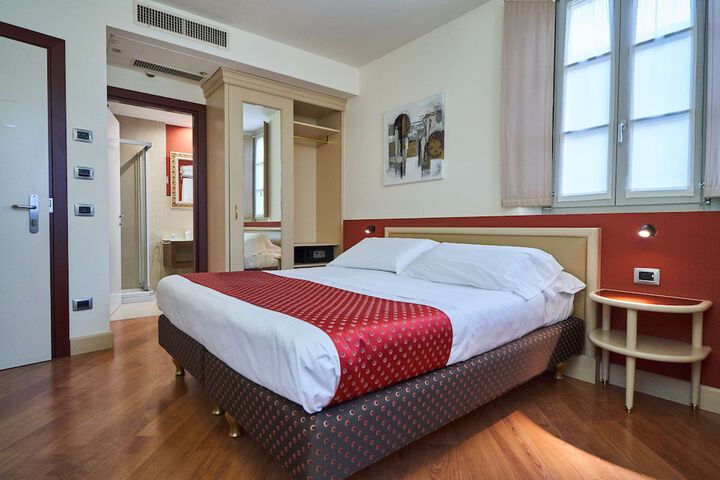 Room 16 of 45