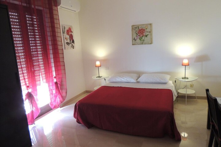 Room 29 of 63