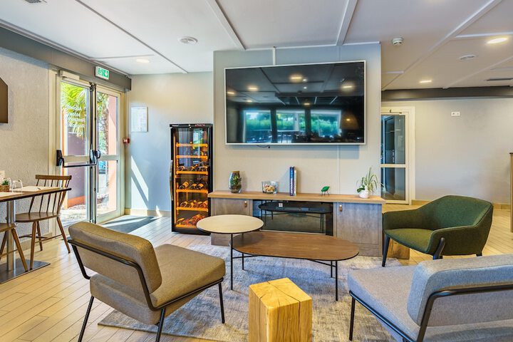 Lobby Photos