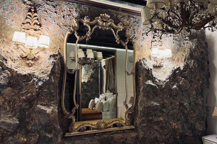 Room 16 of 52