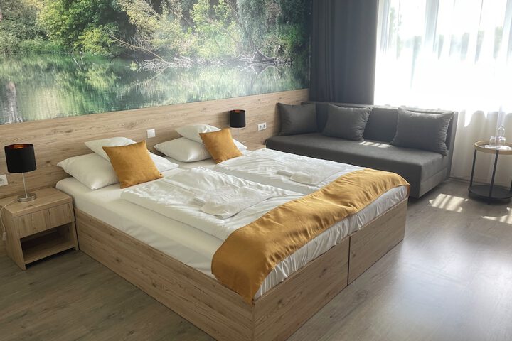 Room 8 of 30