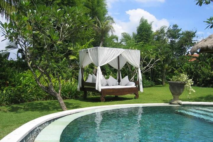 Pool 42 of 62