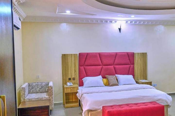 Room 2 of 25