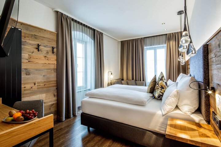 Room 10 of 54