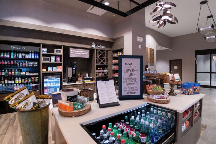 Snack bar