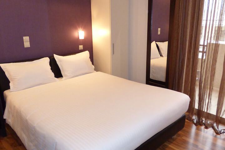 Room 3 of 39