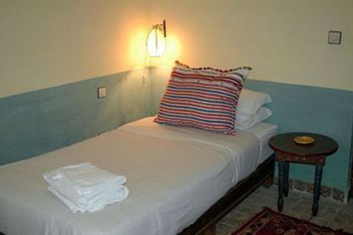Room 9 of 34
