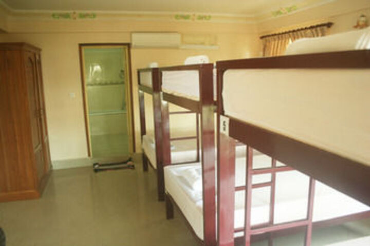 Room 34 of 68